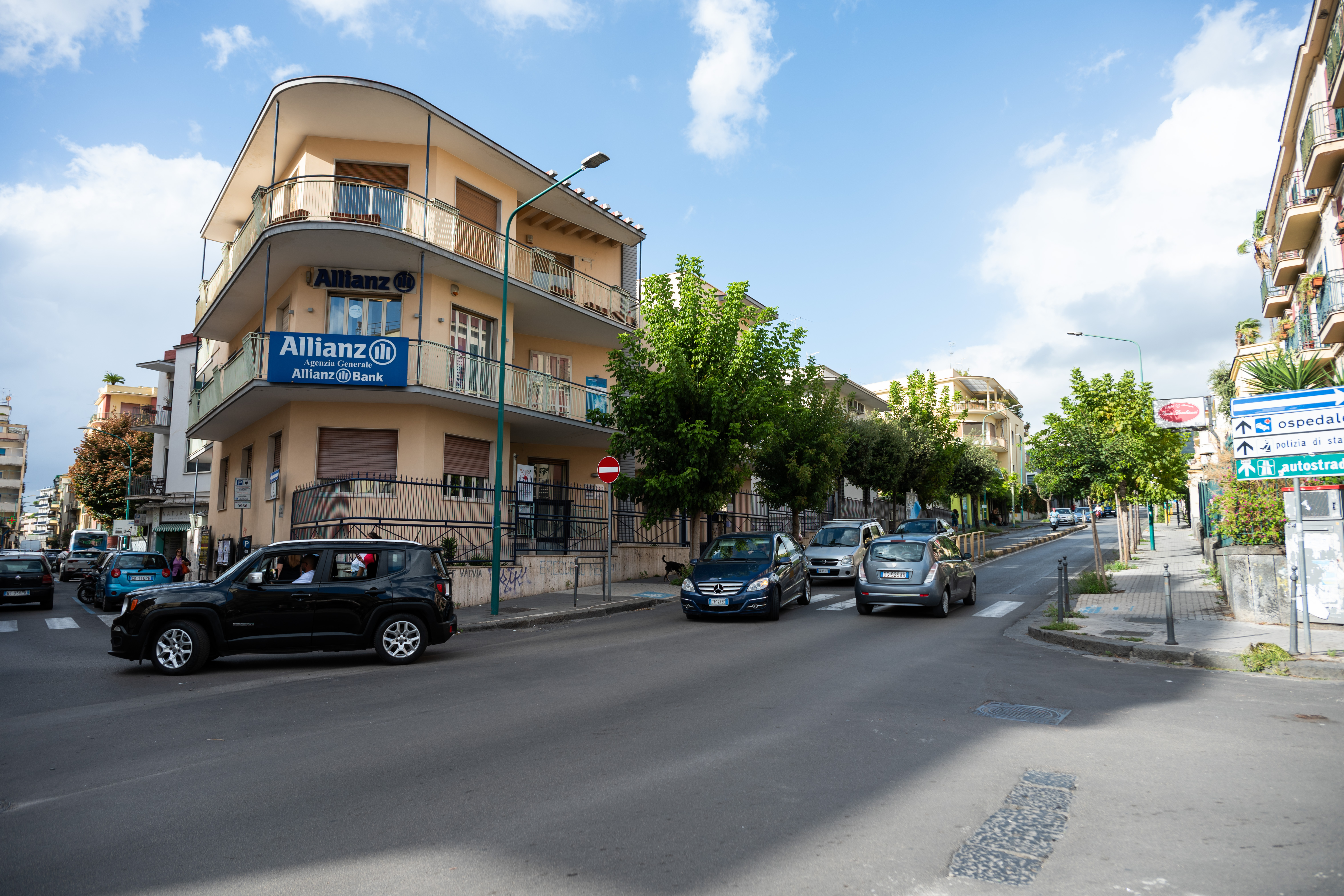 La sede si trova in via Marconi 32 a Torre del Greco